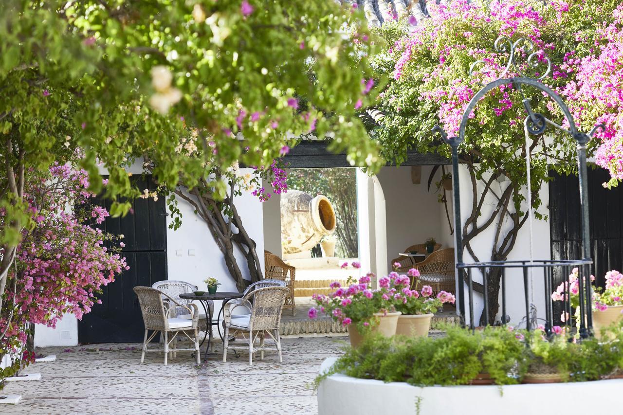 Hacienda De San Rafael Hotell Las Cabezas de San Juan Eksteriør bilde