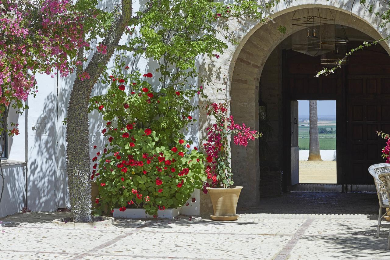 Hacienda De San Rafael Hotell Las Cabezas de San Juan Eksteriør bilde